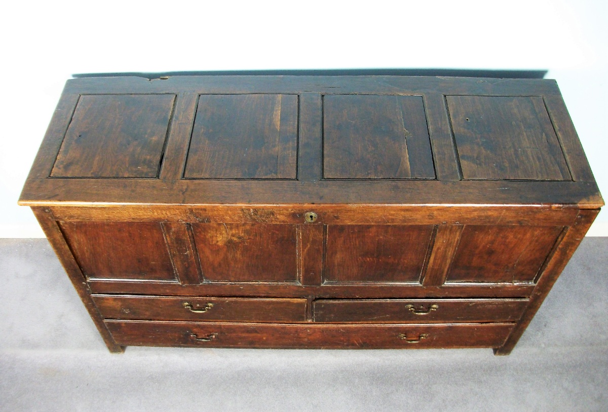 Late 17th Century Welsh Oak Coffer (Coffor) or Mule Chest